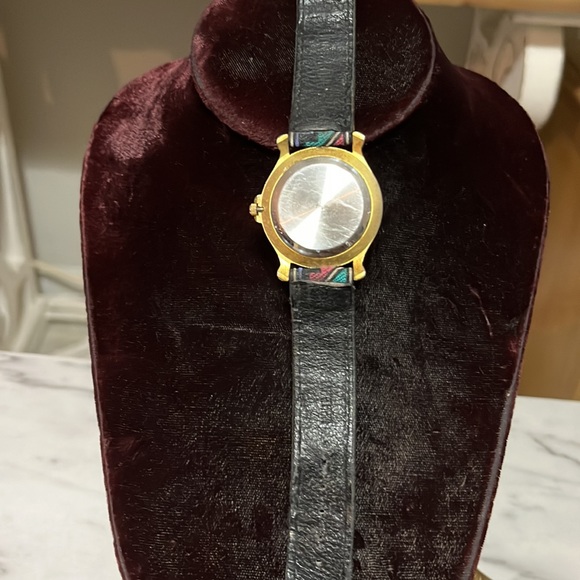 Y2K Pieue Nicol Watch - Picture 3 of 3